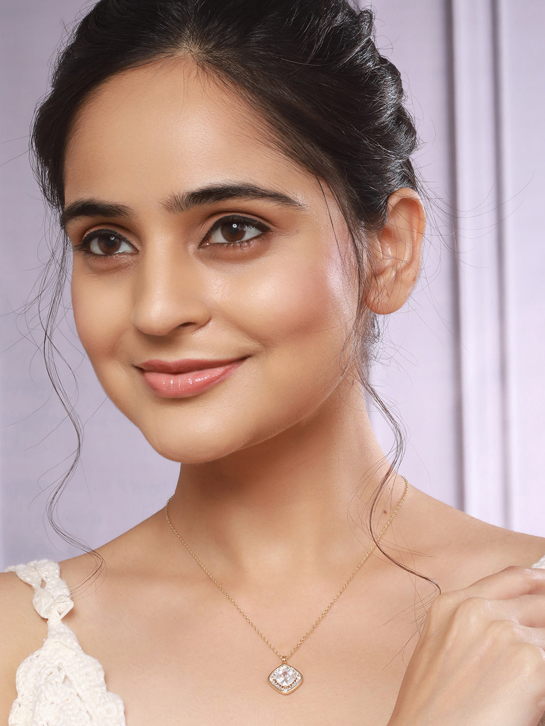 Anti-Tarnish Gold Toned  Minimal Solitaire Crystal Pendant Necklace & Chain