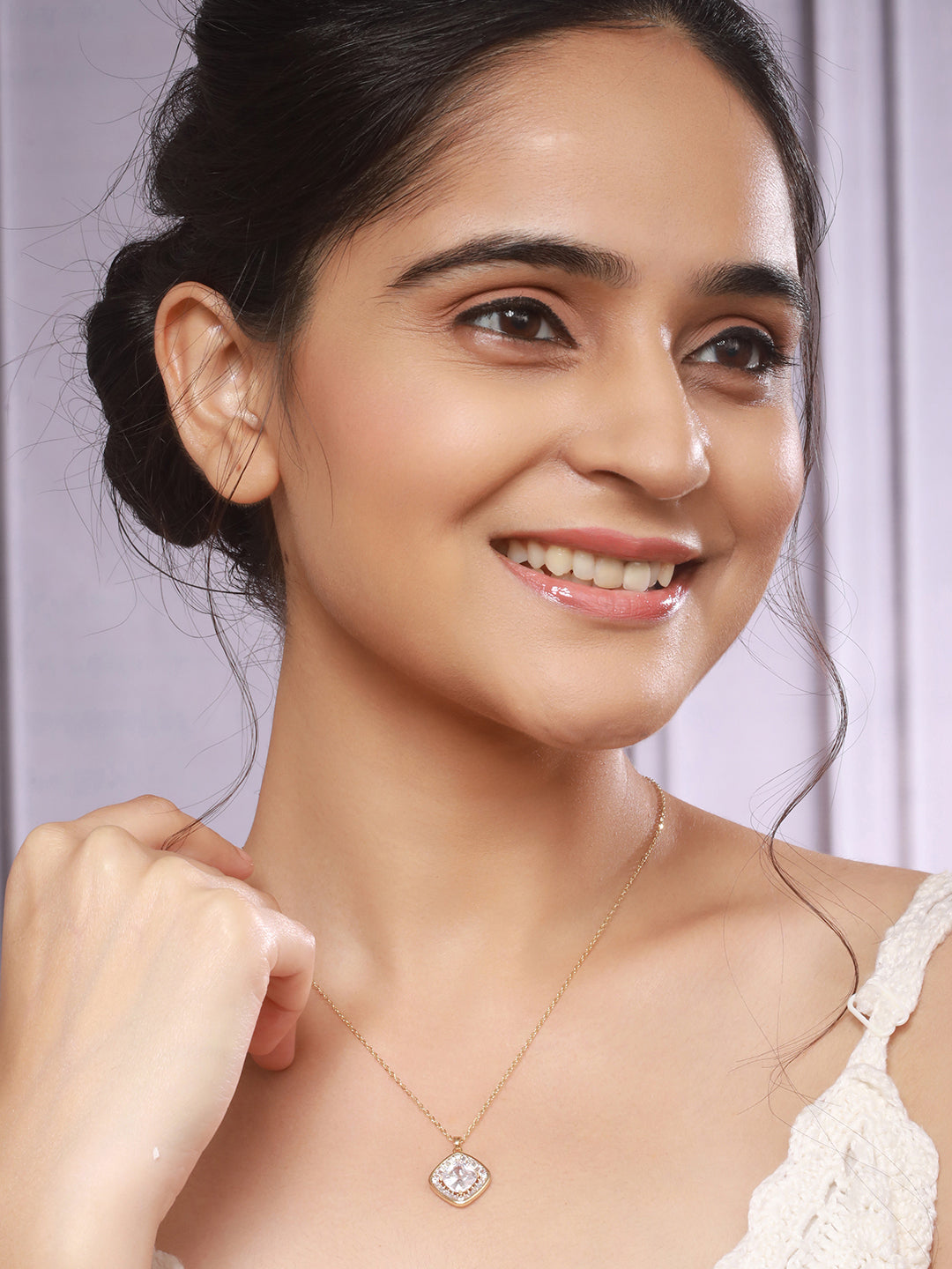 Anti-Tarnish Gold Toned  Minimal Solitaire Crystal Pendant Necklace & Chain