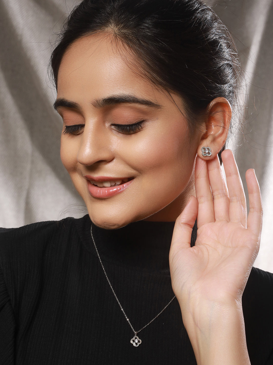 Anti-Tarnish Rhodium Plated AD Studded  Minimal Floral Pendant Jewellery Set