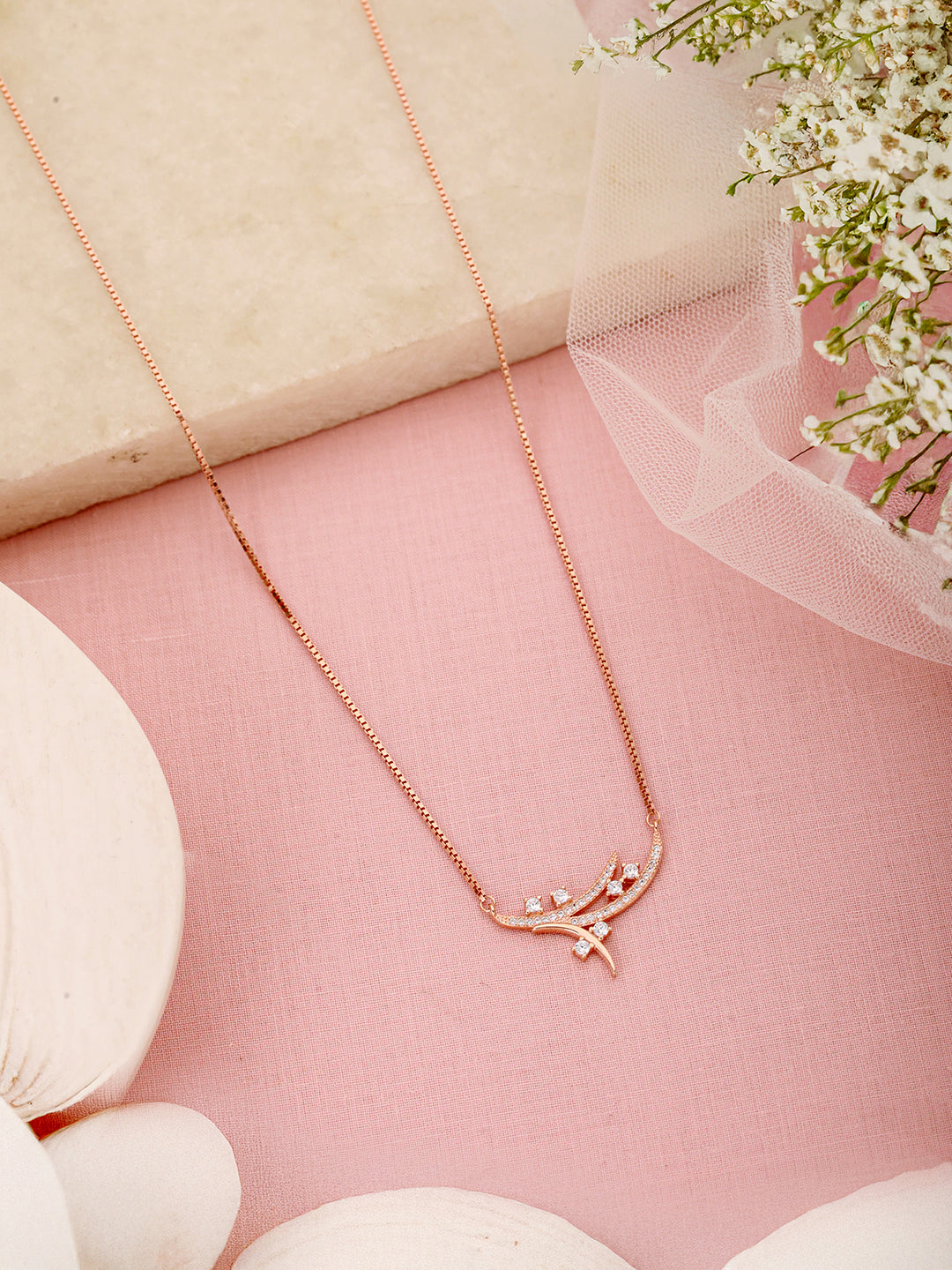 925 Sterling Silver CZ Studded Leafy Pendant Minimal Necklace & Chain