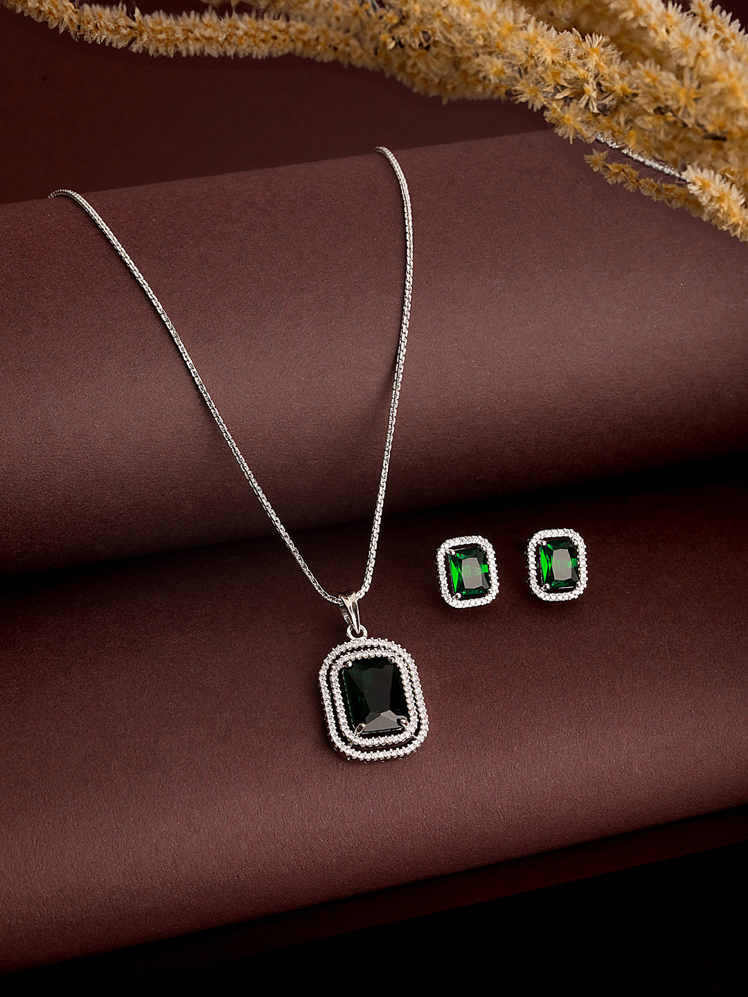 Silver Toned Emerald Green AD Studded Rectangular Pendant Jewellery Set