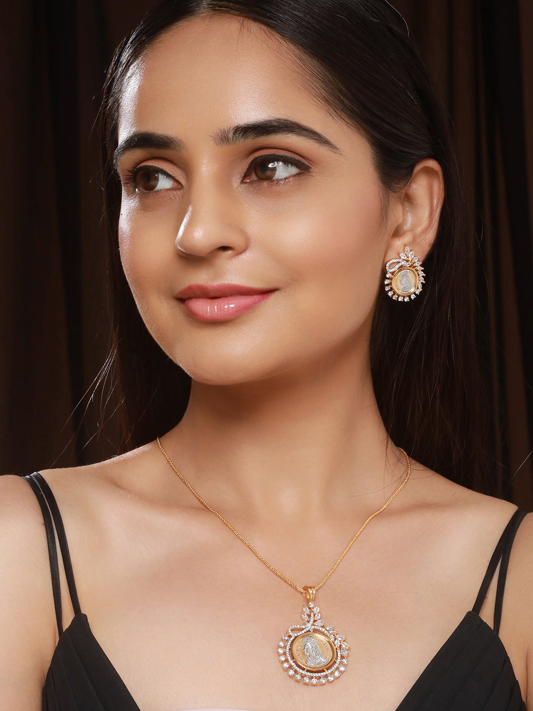 Gold Toned Ginni Locket Set