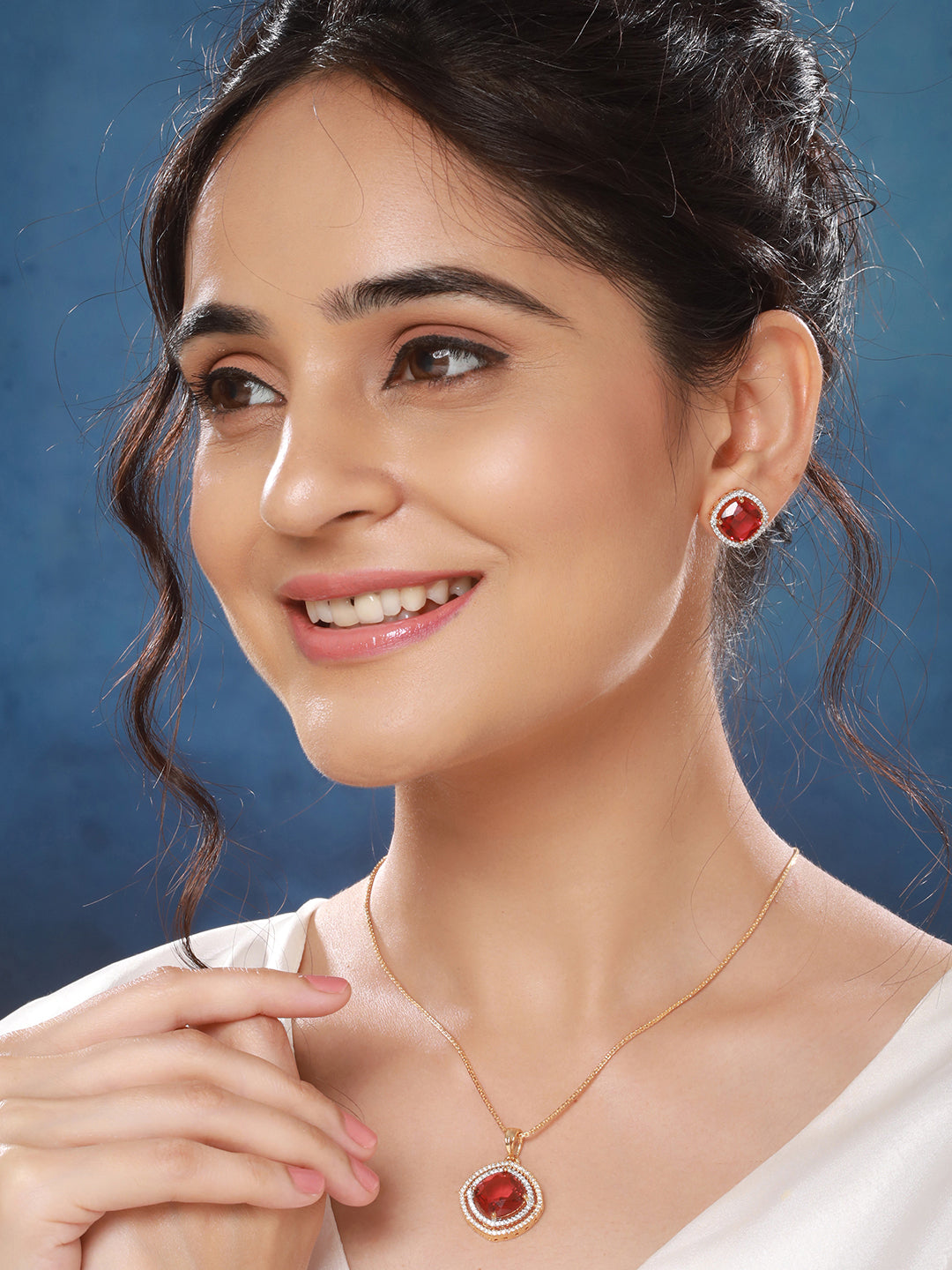 Gold Toned Ruby Red AD Studded Square Pendant Jewellery Set