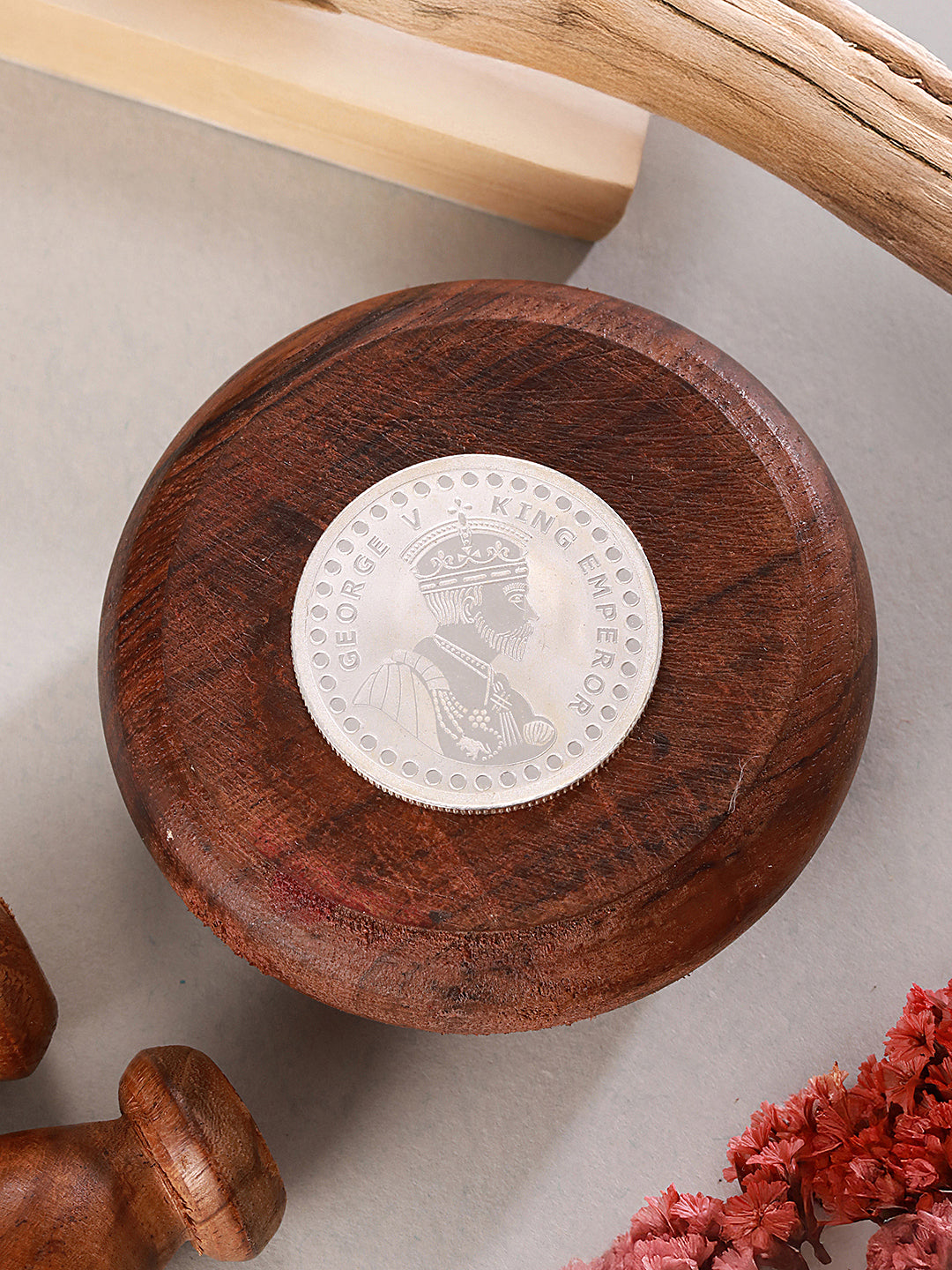 999 Silver King George Round 10 gm Silver Coin