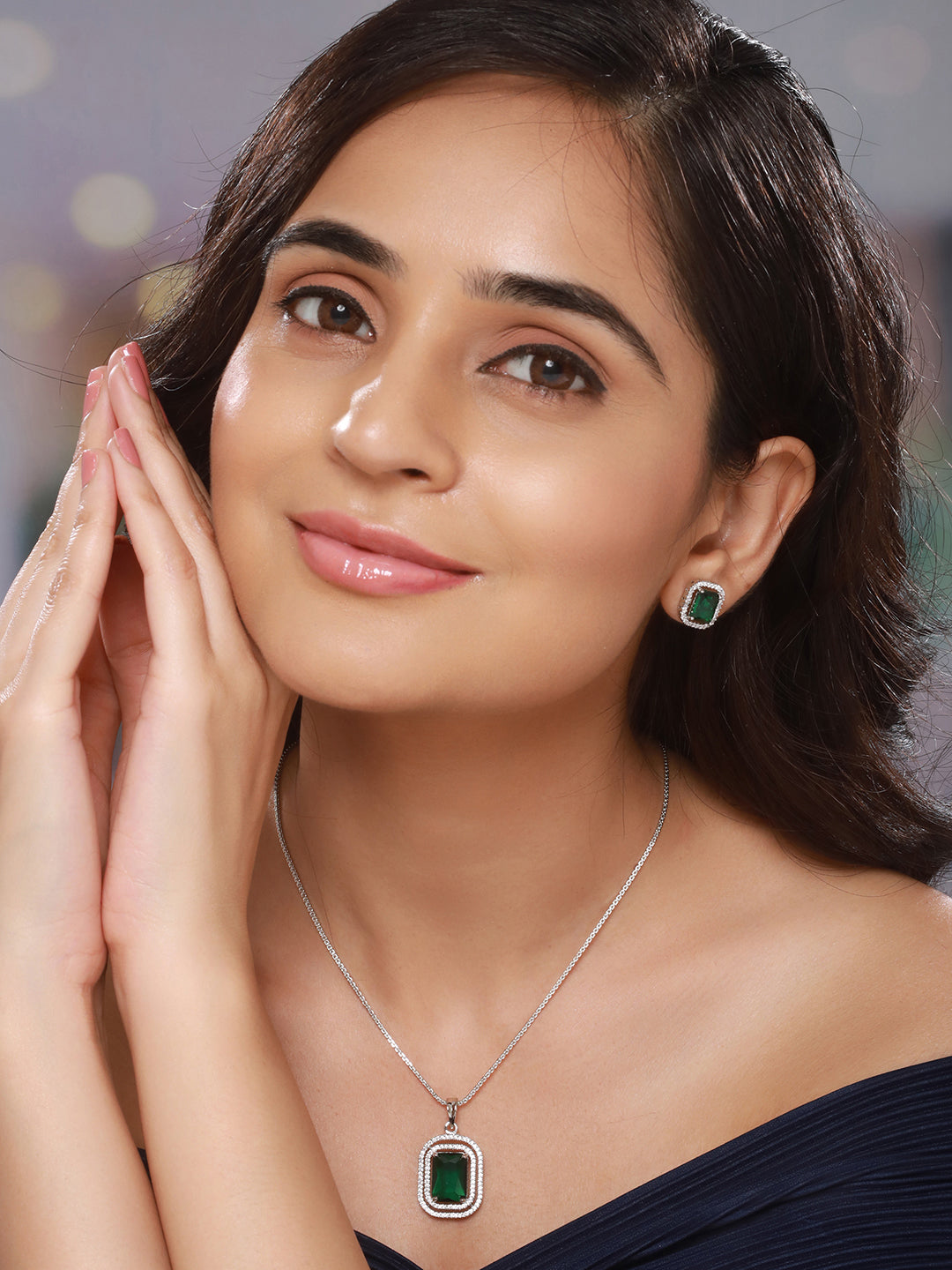 Silver Toned Emerald Green AD Studded Rectangular Pendant Jewellery Set