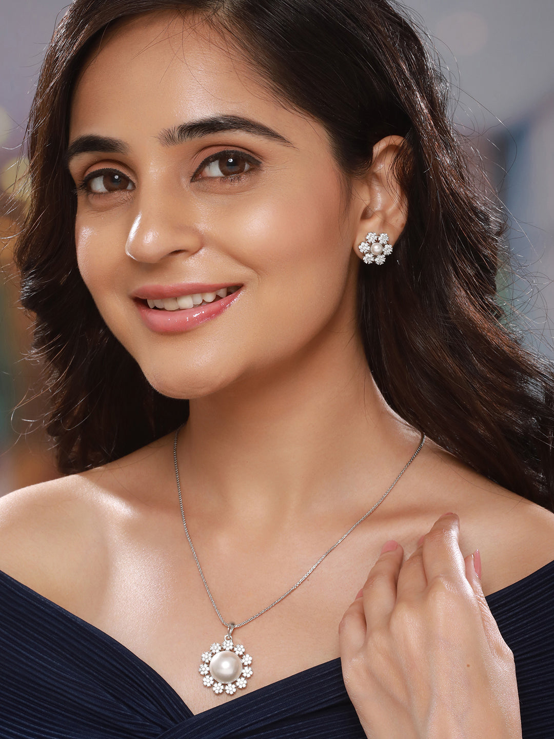 Silver Plated Faux  Pearl Beaded Statement Minimal Locket Jewellery Set