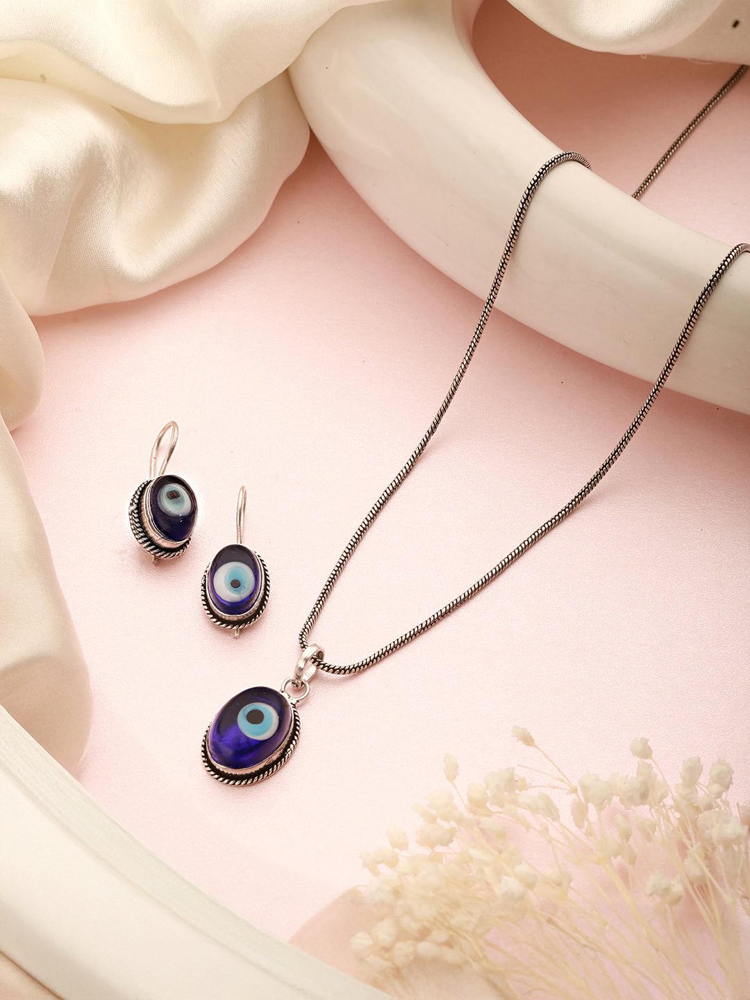 Silver Oxidised Toned Evil Eye Minimal Dailywear Pendant Jewellery Set