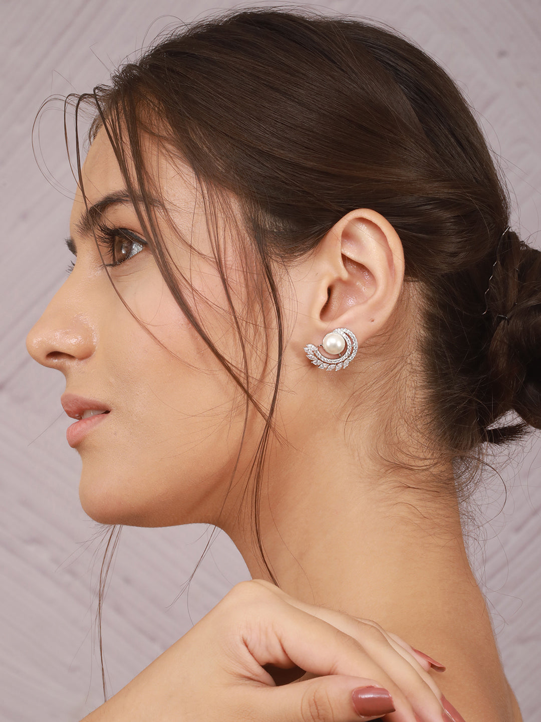 925 Sterling Silver Rhodium Plated Pearl Studds Earrings