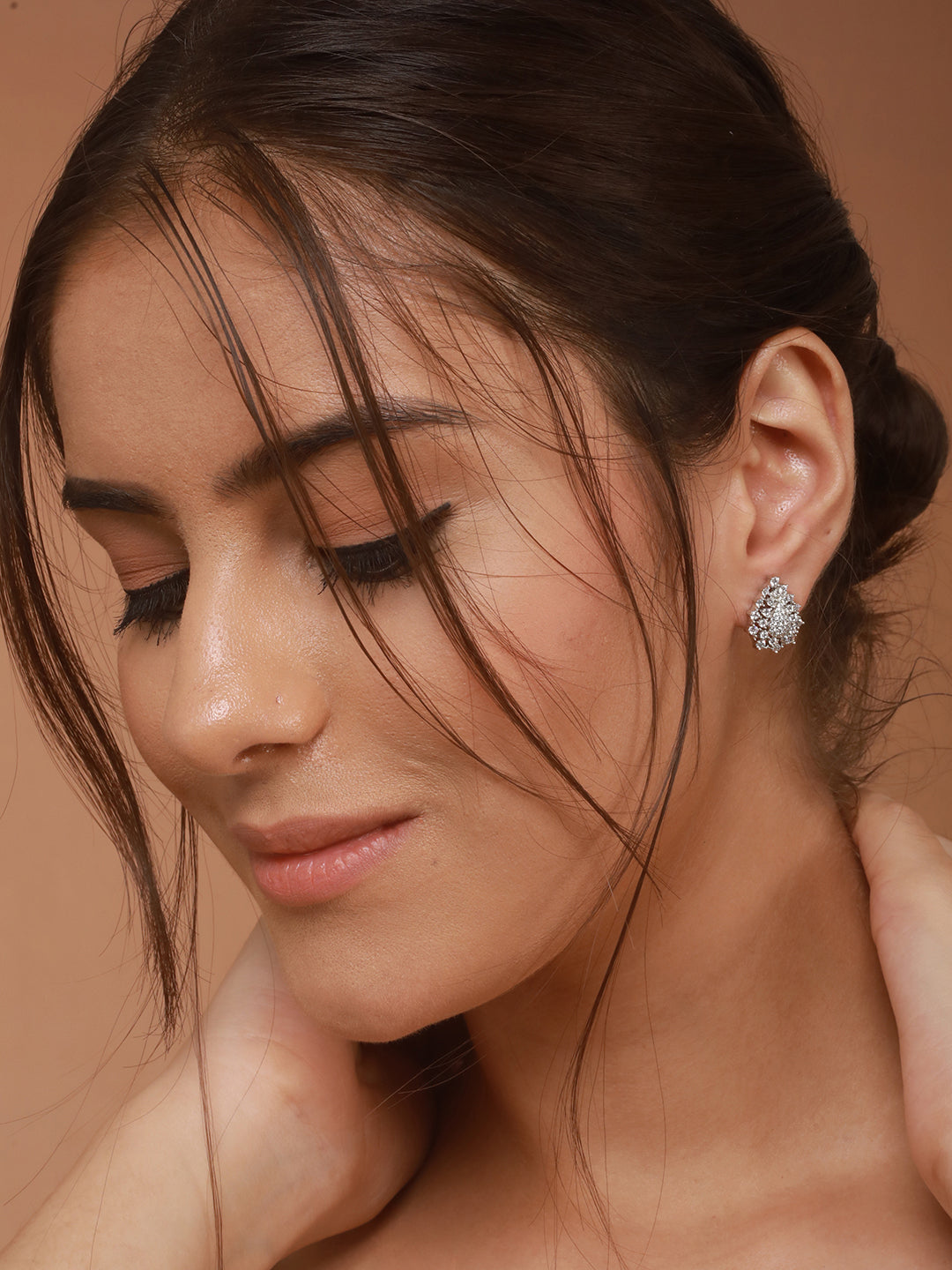 925 Sterling Silver Rhodium Plated Cubic Zircon Pear Shaped Studds Earrings