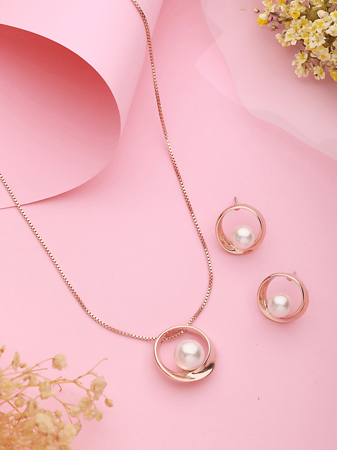Anti-Tarnish Rose Gold Plated Pearl Beaded Minimal Galaxy Locket Jewellery Set