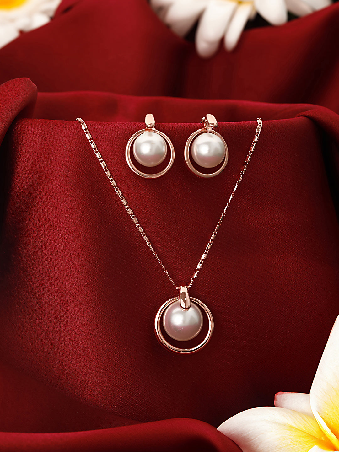 Anti-Tarnish Rose Plated Pearl Beaded Luxe Minimal Pendant jewellery Set