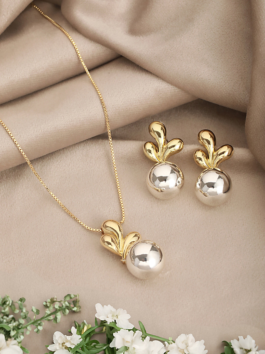 Anti-Tarnish Gold & Silver Plated Leafy Chunky Earrings & Locket Jewellery Set