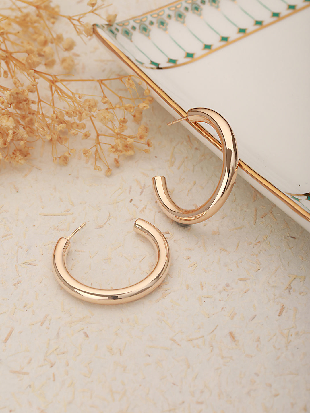 Anti-Tarnish 18k Gold Plated Half Hoop Pipe Minimal Earrings