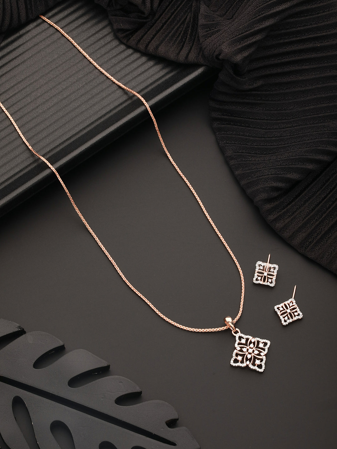 Rose Gold Plated Ad Minimal Officewear Delicate  Pendant Jewellery set