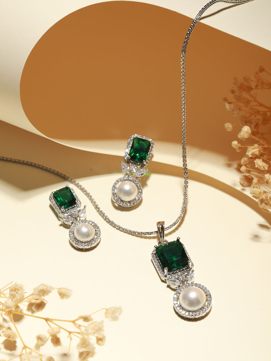 Silver Plated Green CZ Studded Pearl Beaded Minimal Locket jewellery Set