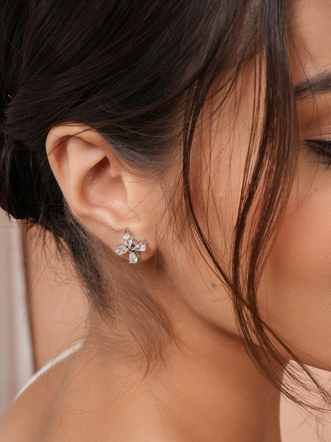 925 Sterling Silver Cubic Zirconia Floret Studds Earrings