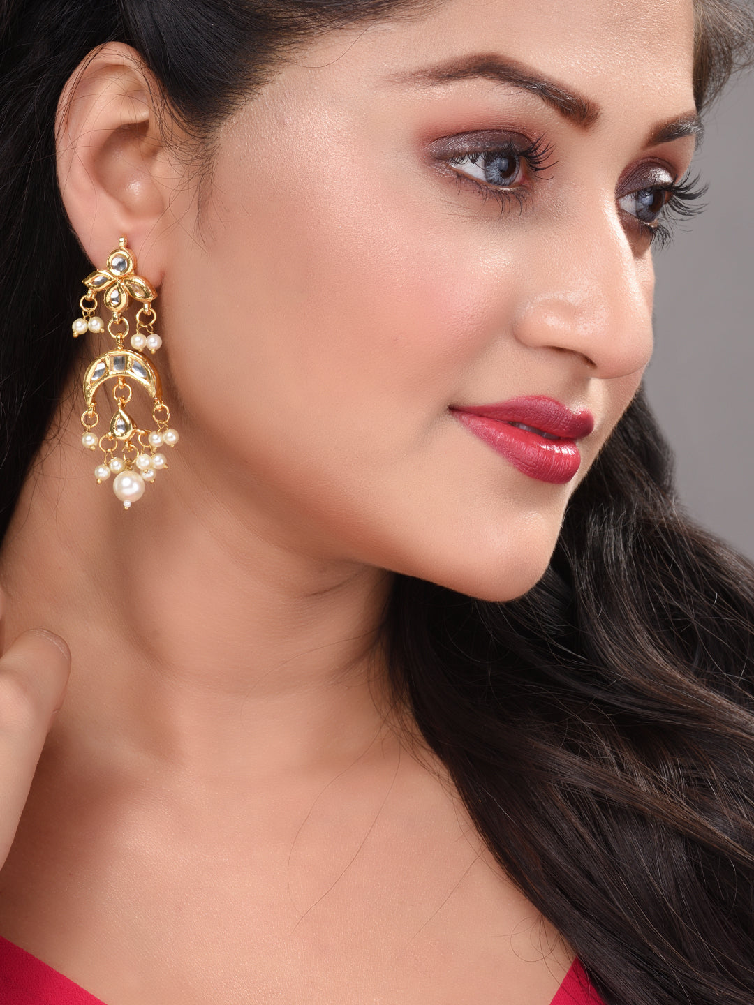 Gold Plated Kundan Studded Small Chandbalis Earrings