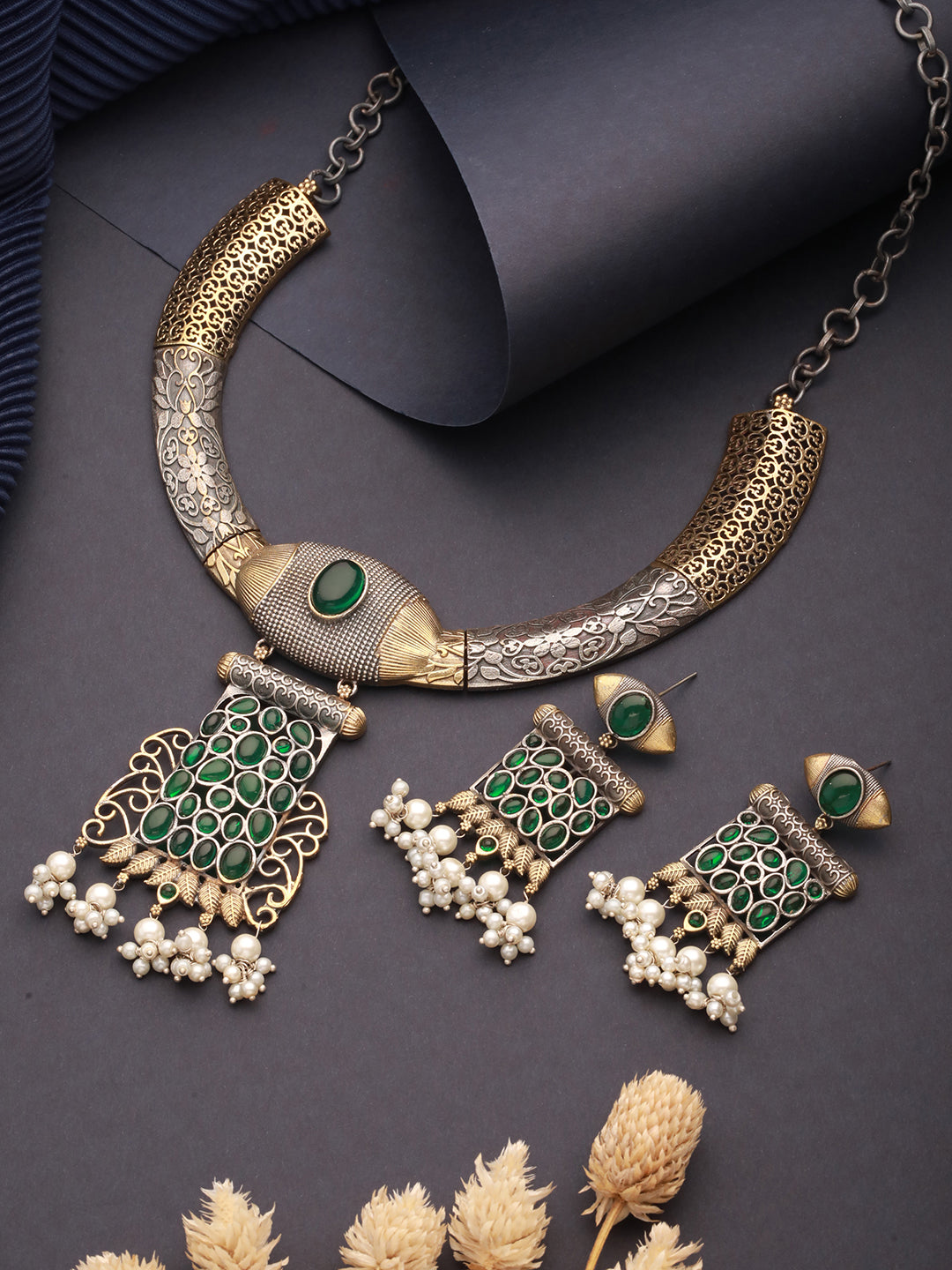 Silver Oxidised Dual Toned Green Stone & Pearl Beaded Designer Tribal Hasli Necklace Jewellery Set