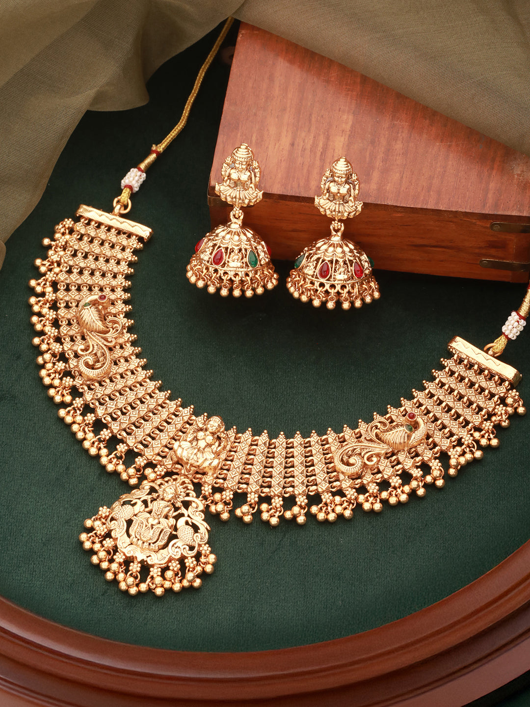 Gold Plated Lakshmi Motif Temple Bridal Necklace Jewellery Set