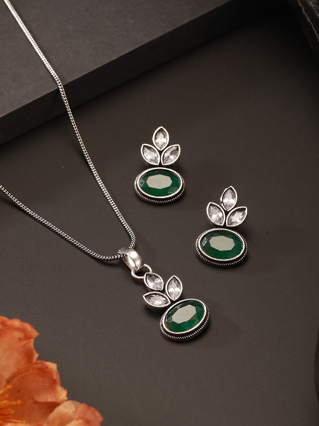Oxidised Silver Toned  Emerald Green & white Stone Studded Floral Minimal Pendant Chain Jewellery Set