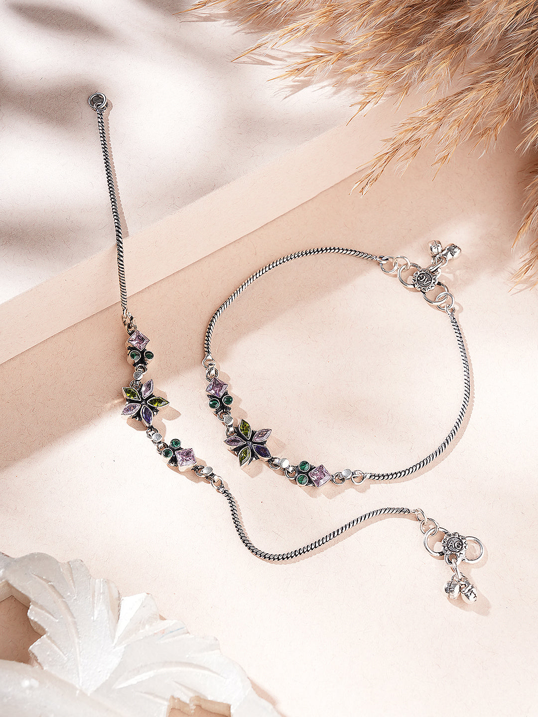 Silver Toned Green Crystal Floral Charm Elegant Payal Anklet