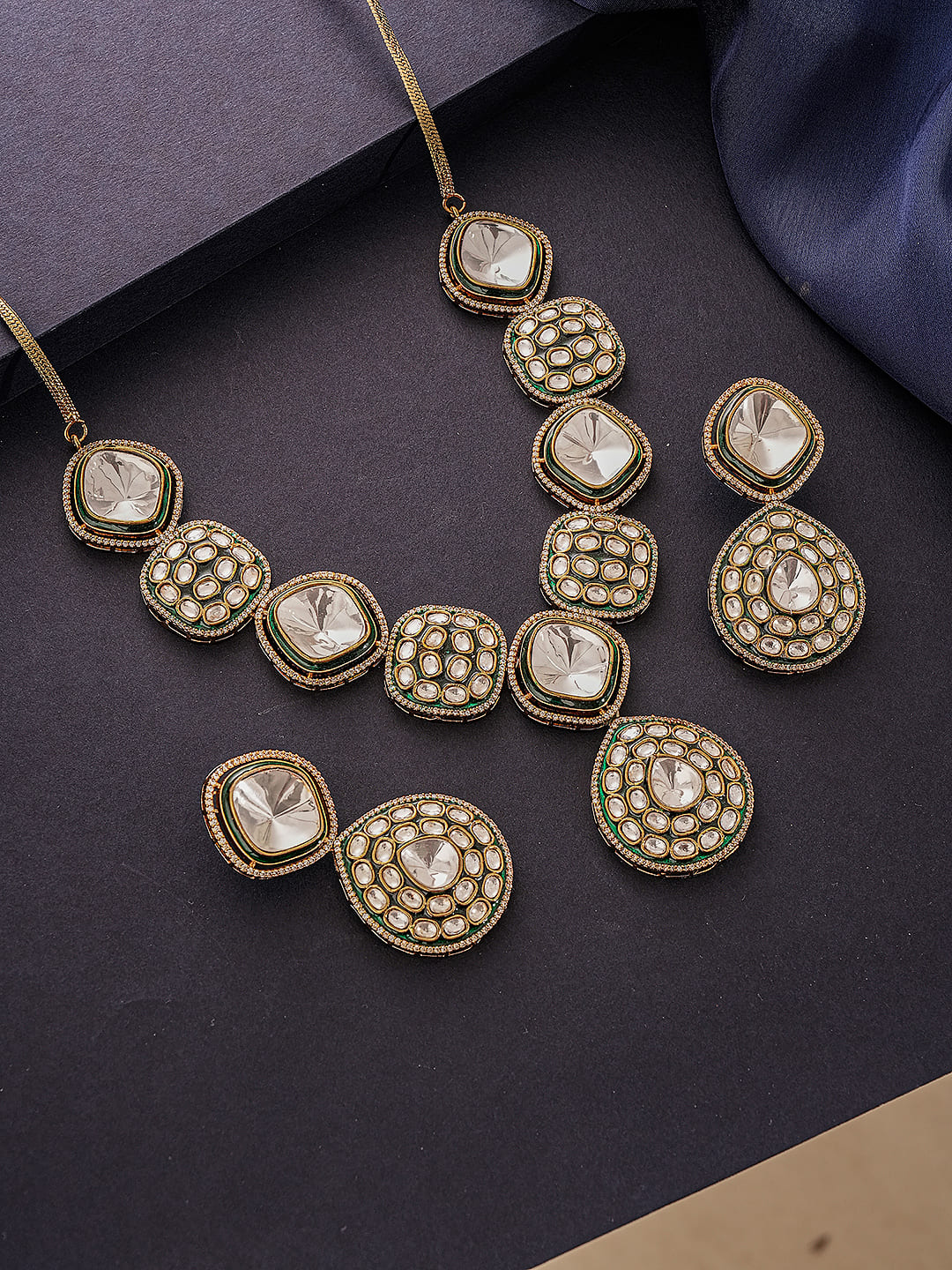 Gold Antique Kundan Jadau Uncut Polki  Statement Jewellery Set