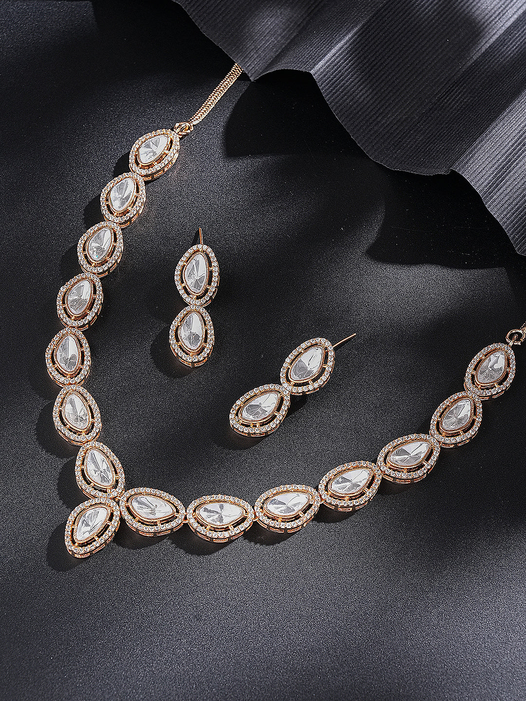 Gold Antique Kundan Jadau Uncut Polki  Luxurious  Statement Jewellery Set