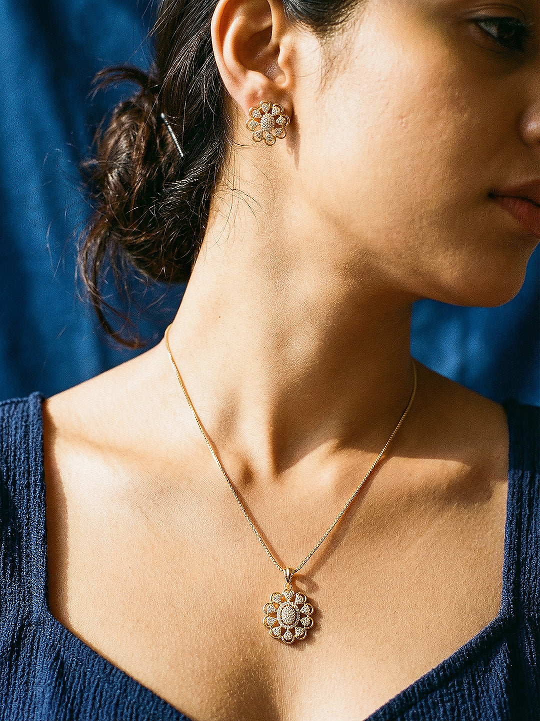 Gold Plated White Zircon Studded Floral Minial Drop Pendant Jewellery Set