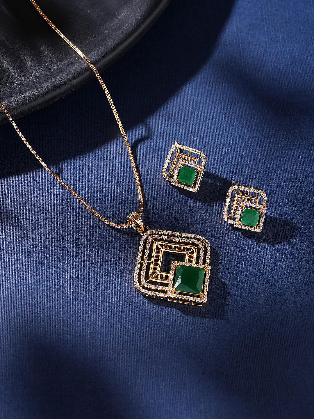 Gold Plated Emerald Green AD Minimal Desiigner pendant Jewellery Set