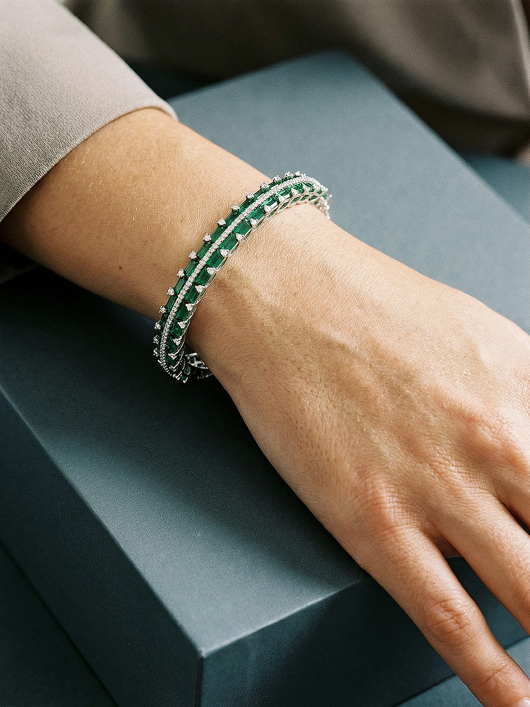 Silver Plated Emeral Green AD Zircon Statement Minimal Bridal Bangle Bracelet