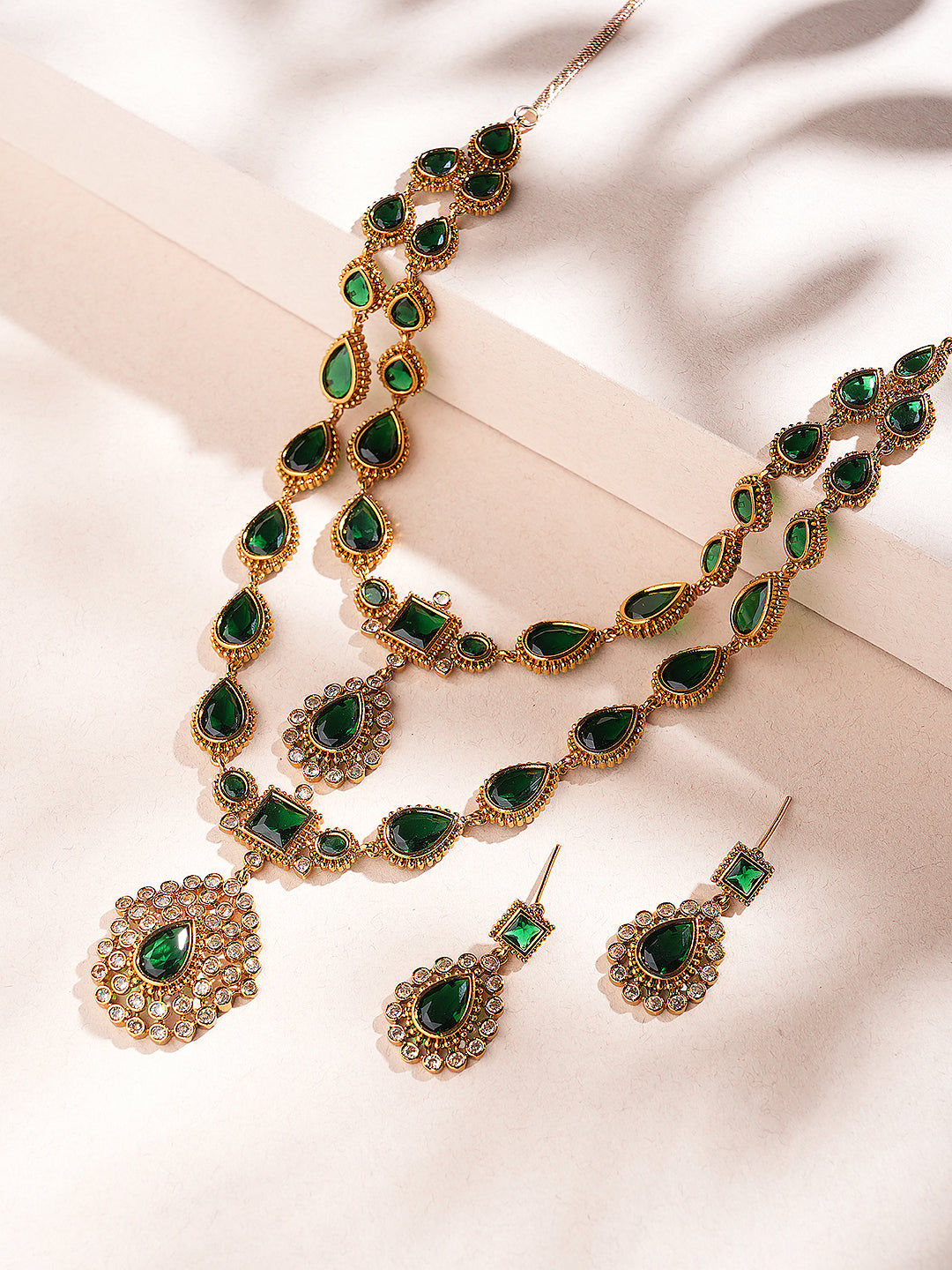 Antique Gold Polish Emerald Green  layered Bridal Statement Necklace Jewellery Set