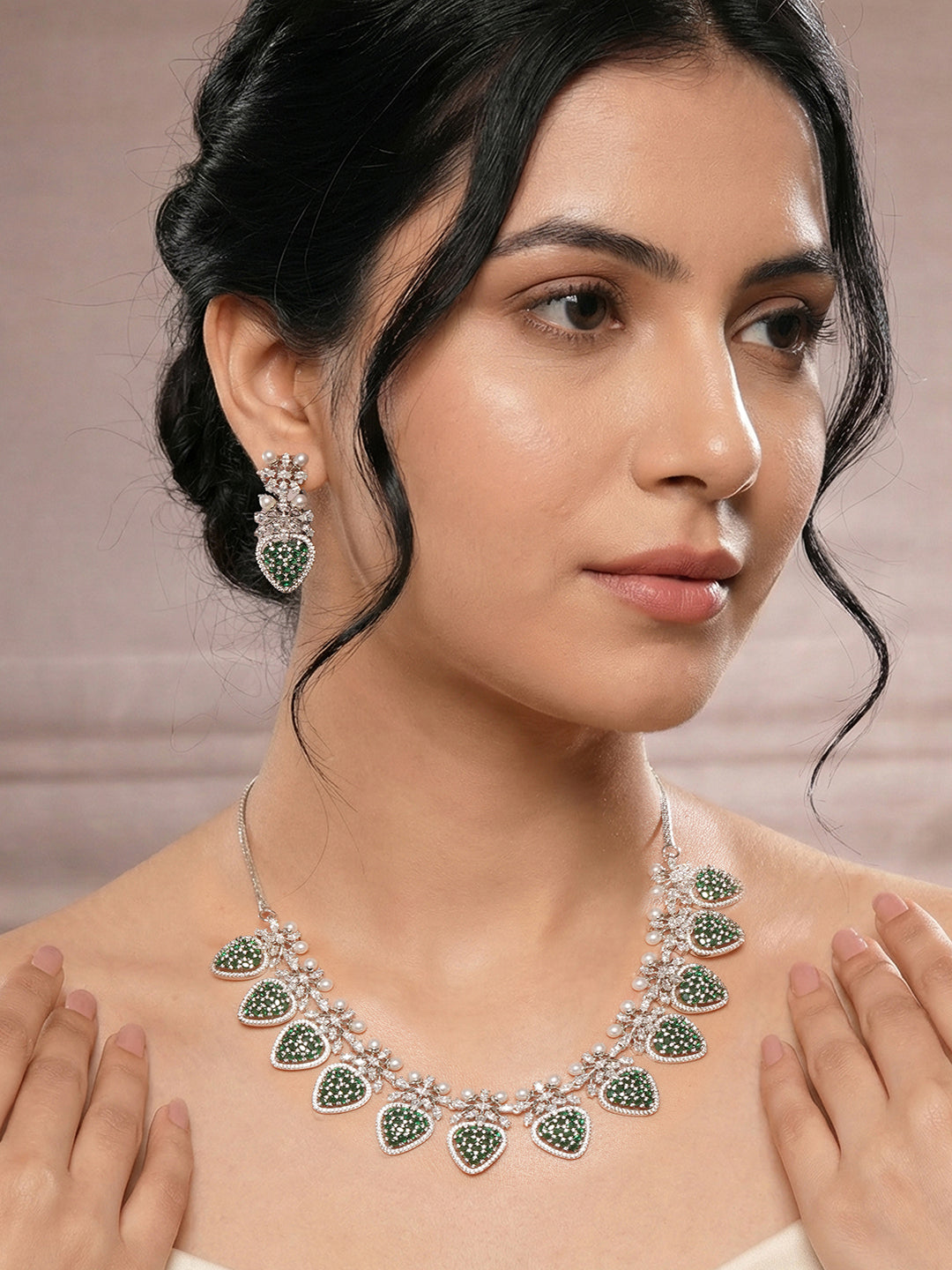 Antique Silver Plated Emerald Green Zircon & Pearl Studded Cocktail Bridal Statement Jewellery Set