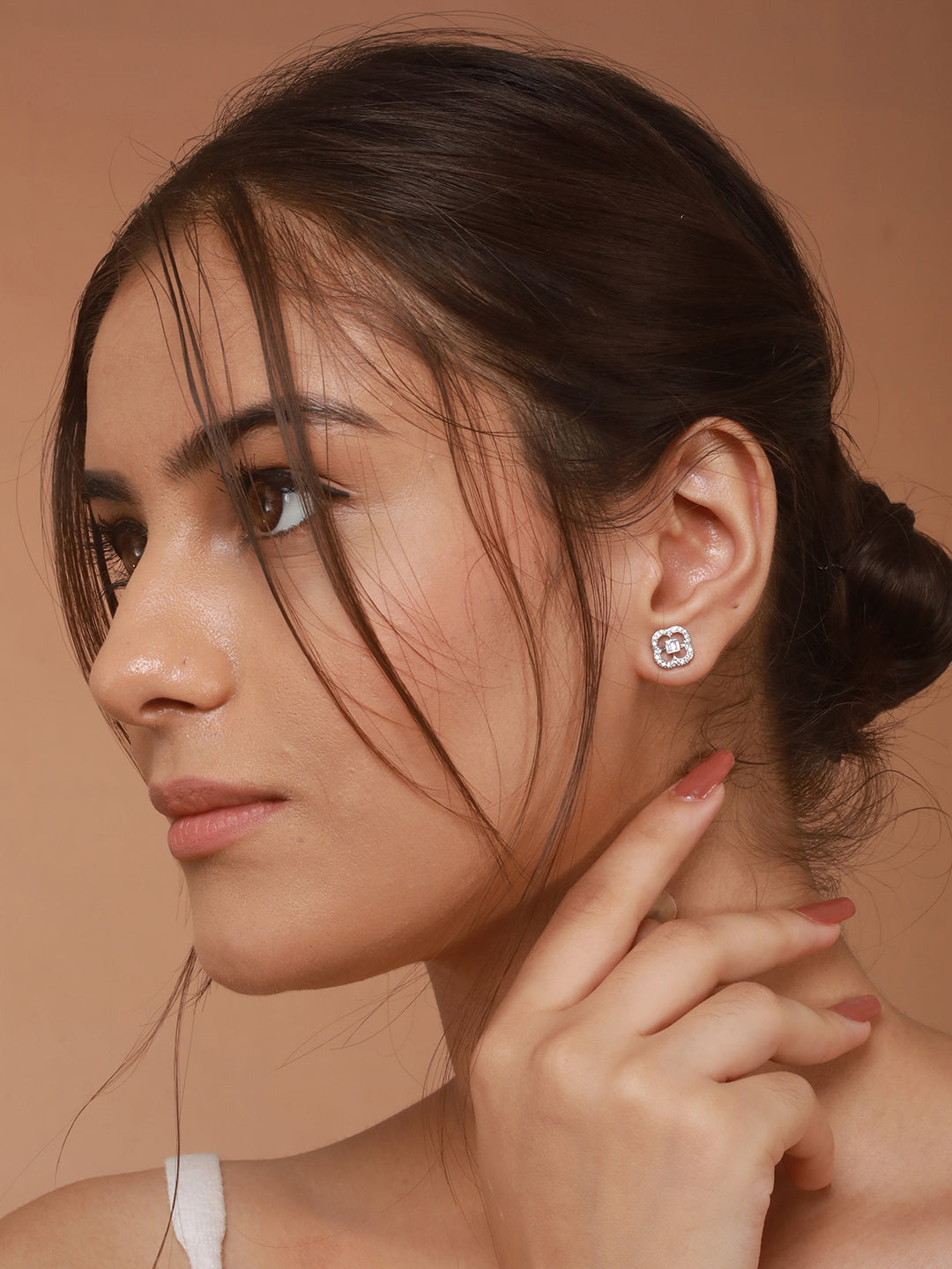 925 Sterling Silver Circular Cubic Zirconia Studds Earrings