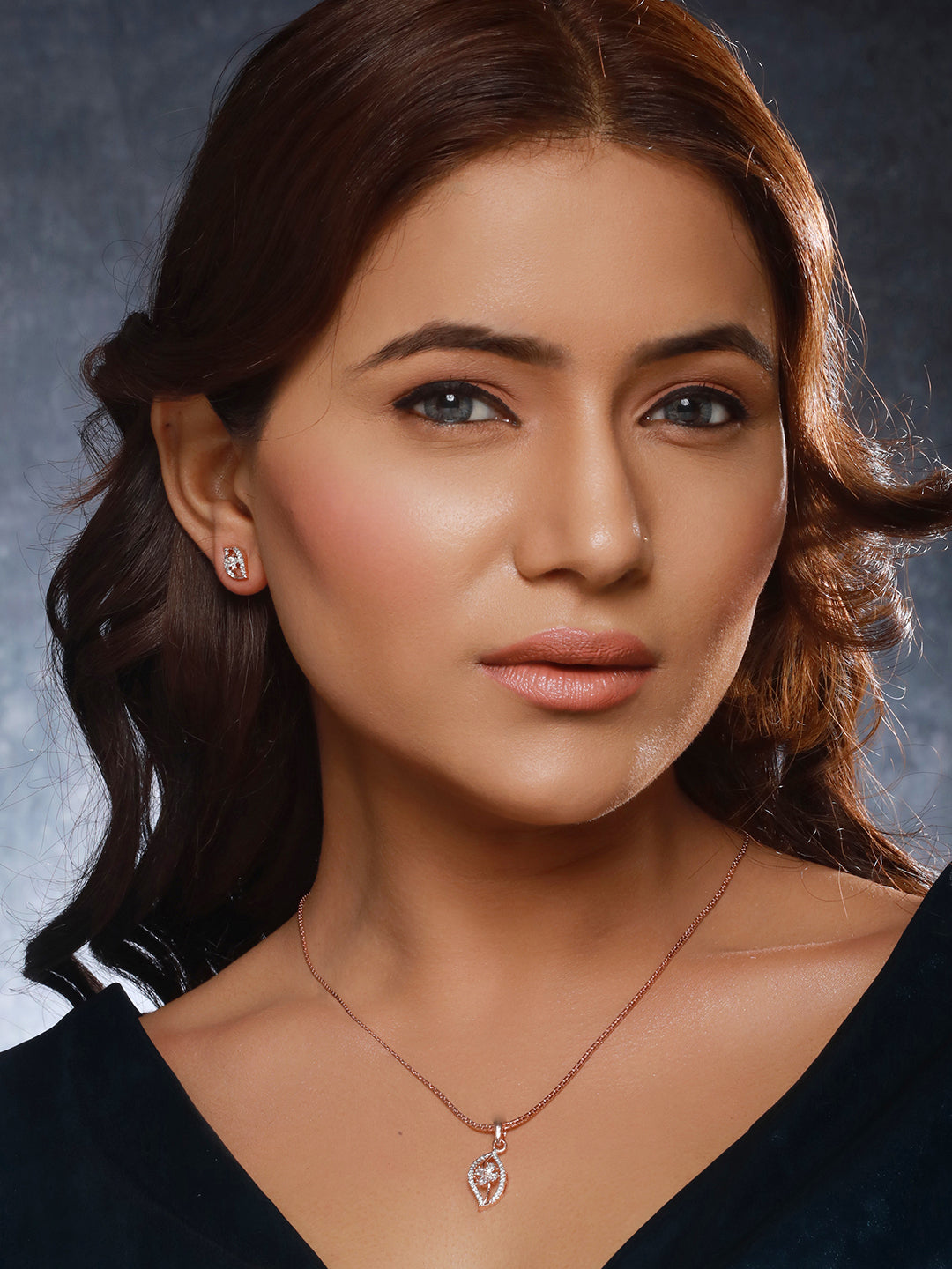 Rose Gold Plated Zircon Studded Minimal Floral Locket Jewellery Set