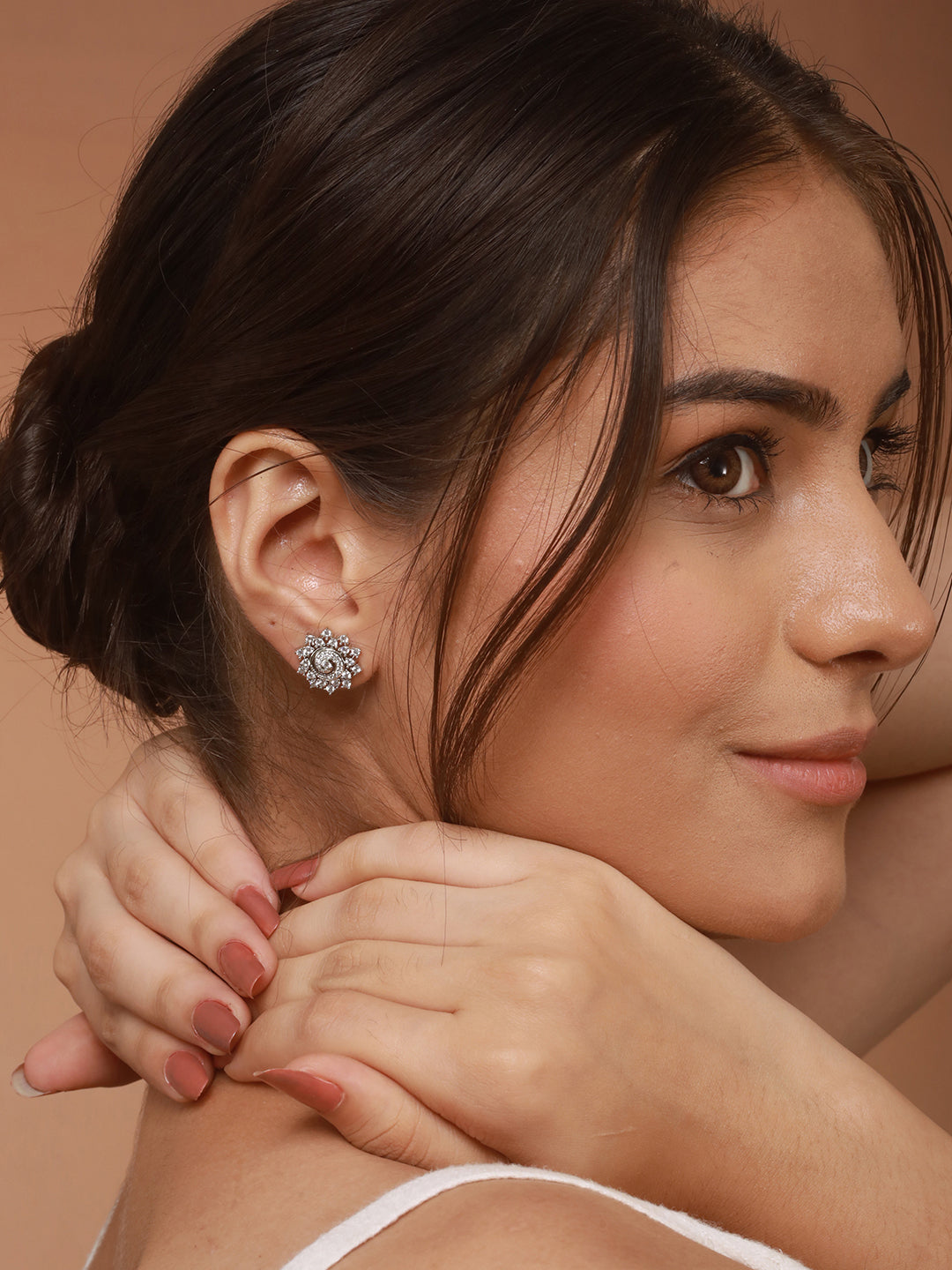 925 Sterling Silver Cubic Zirconia Flora Circle  Studds Earrings