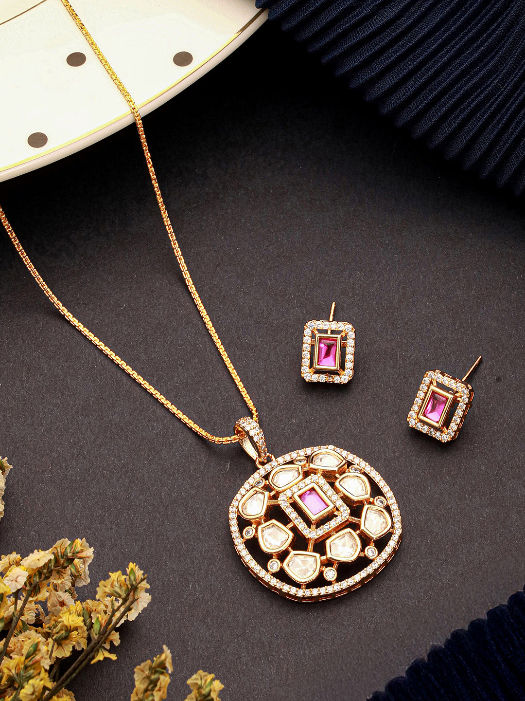 Gold Plated Ruby Red Kundan Studded Designer Locket Pendant Jewellery Set