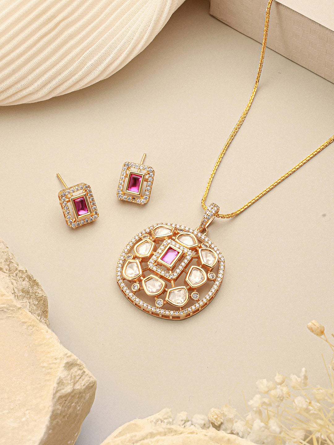 Gold Plated Ruby Red Kundan Studded Designer Locket Pendant Jewellery Set
