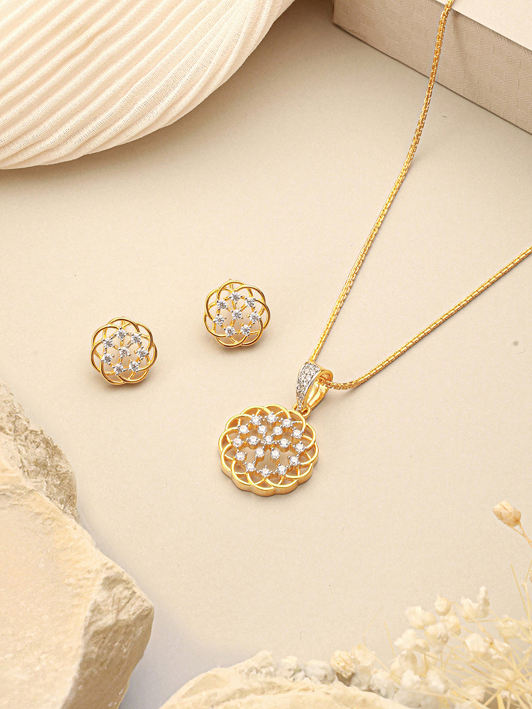 Gold Toned Cubic Zircon Studded Floral  Designer Minimal Locket Pendant Jewellery Set