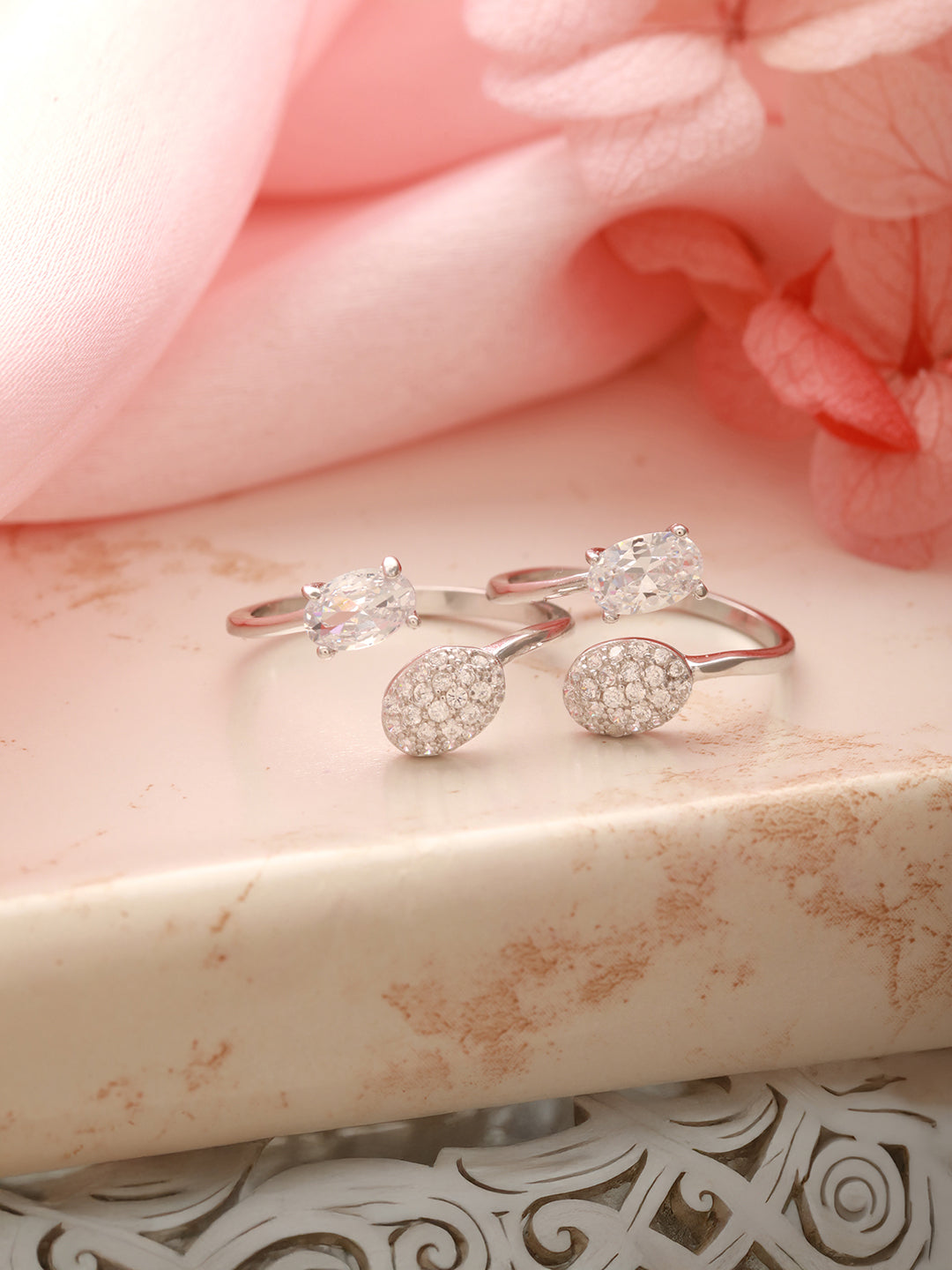 925 Sterling Silver Zircon Studded Rhodium Plated Oval Contemporary  Pair of Toe Ring