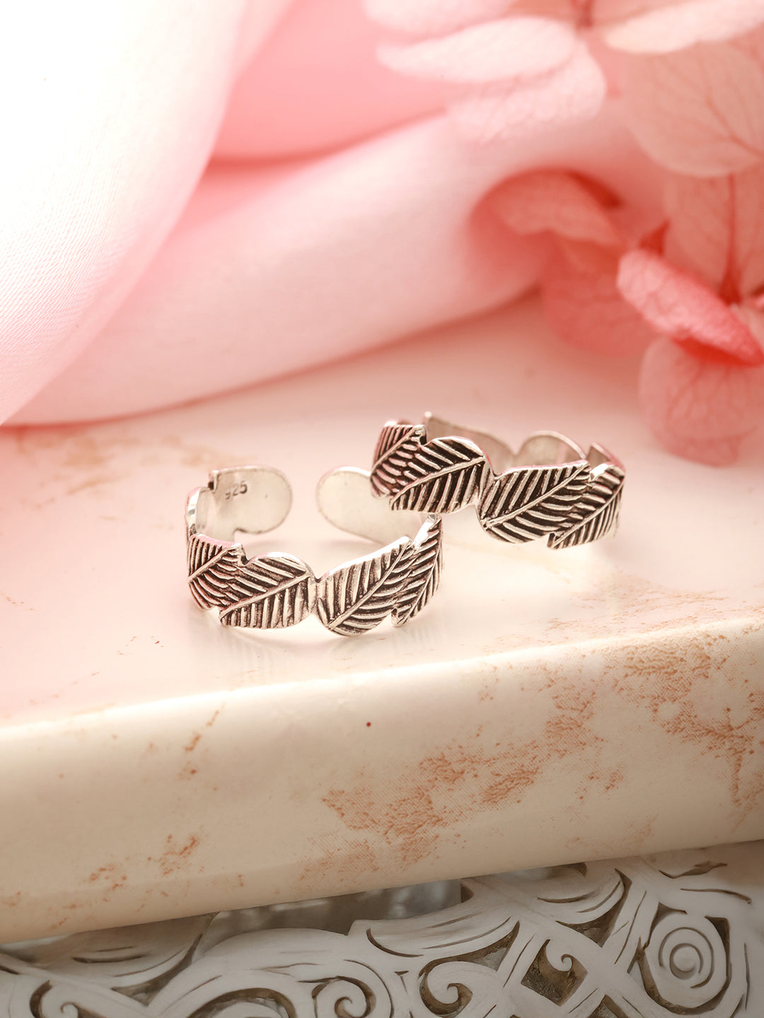 925 Sterling Silver Oxidised Leafy Minimal Pair Of  Toe Ring