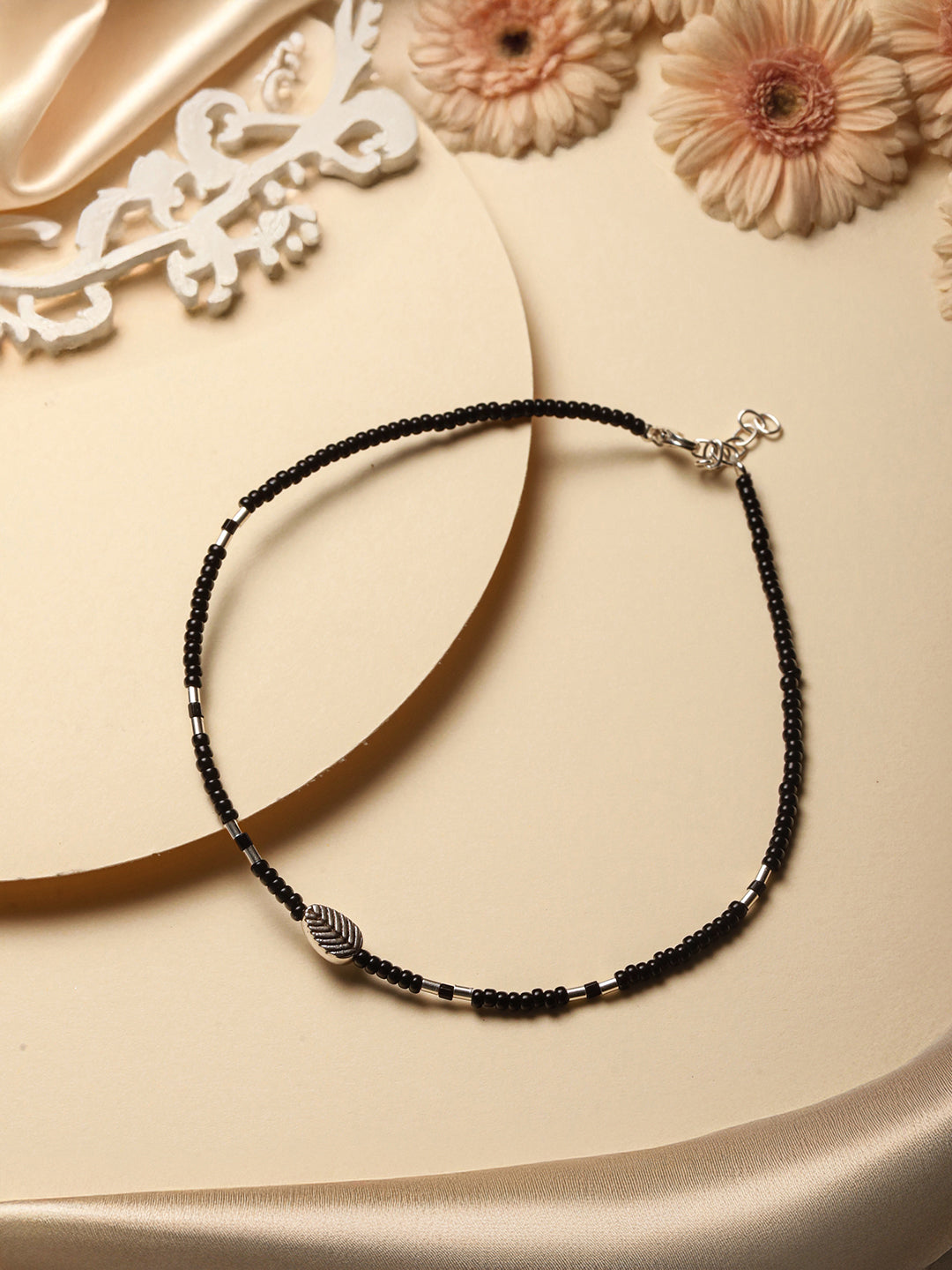 925 Sterling Silver Black Beads Leaf Charms Payal Anklet