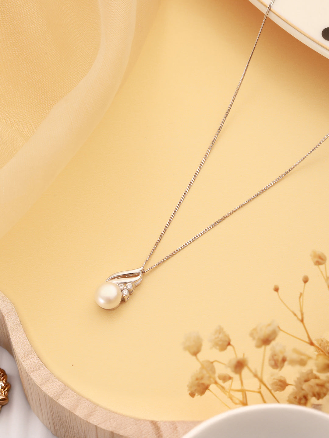 925 Sterling Silver Zircon & Pearl Embellished Delicate Pendant Neckalace & Chain