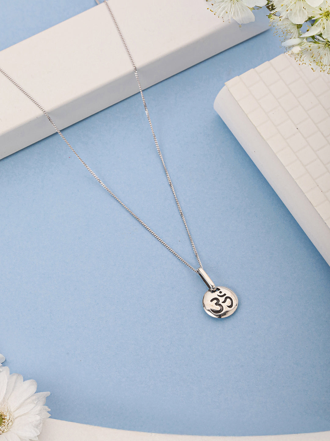 925 Sterling Silver Minimal Dailywear  Om Locket Pendant Necklace & Chain