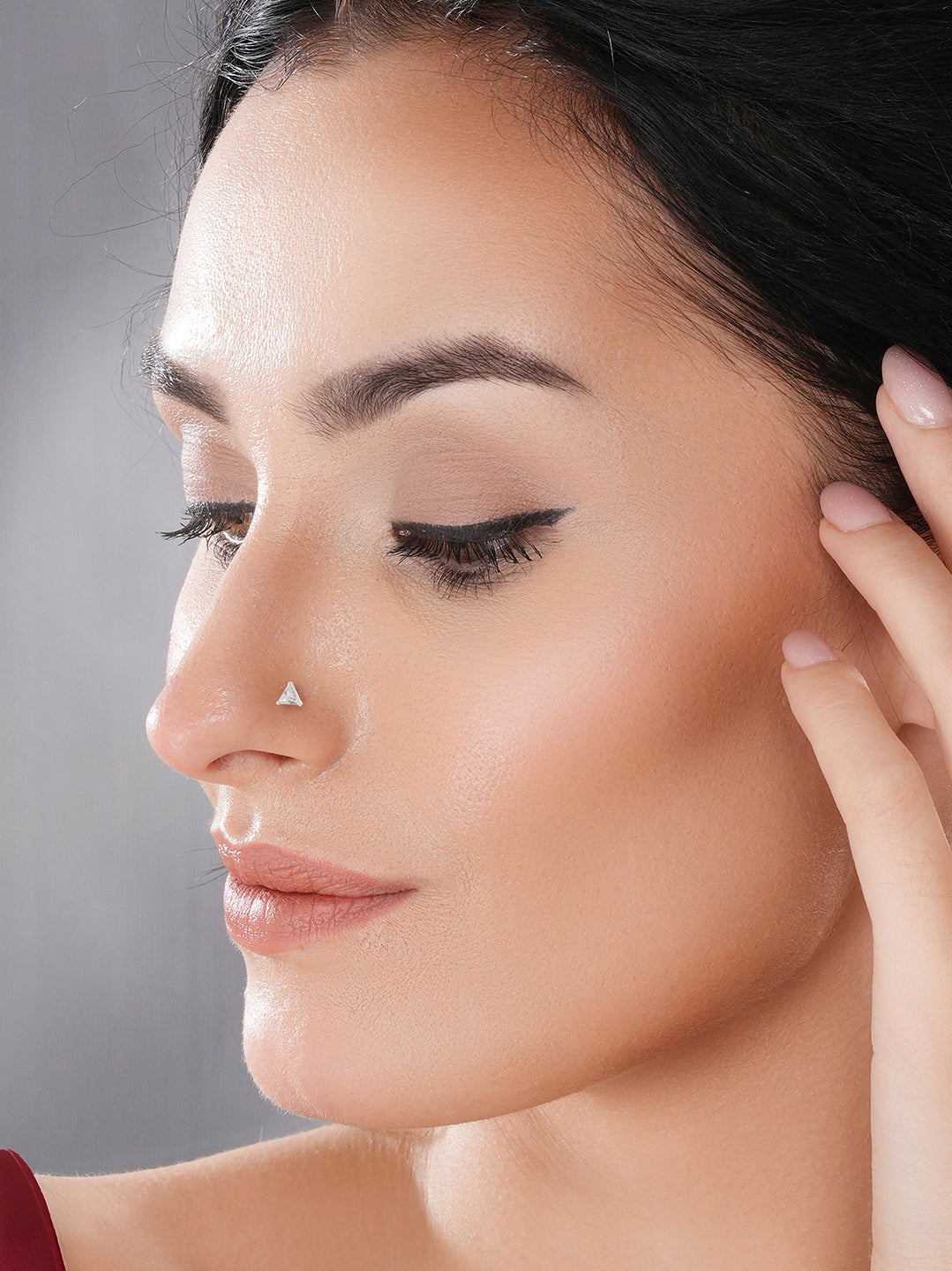 925 Sterling Silver Triangle Shaped AD Embellished Solitaire Shiny Nose Pin