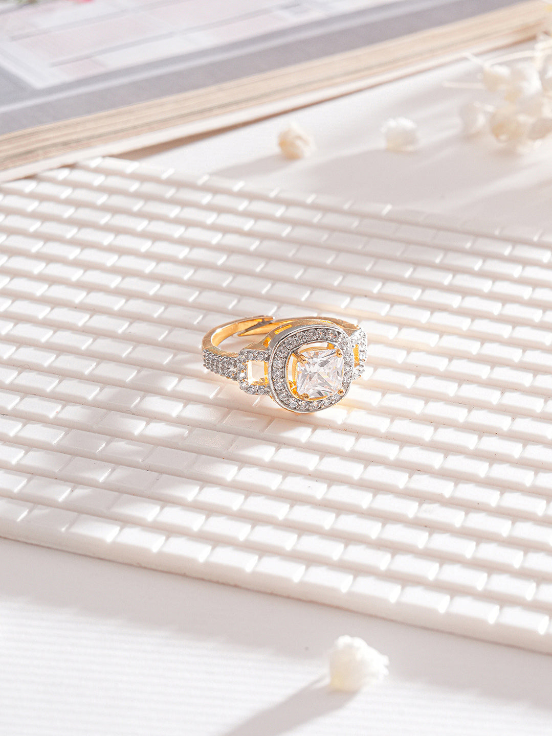 Gold Plated  Princess Cut  Zircon Studded Link Minimal Adjustable Propose Engagement Finger Ring