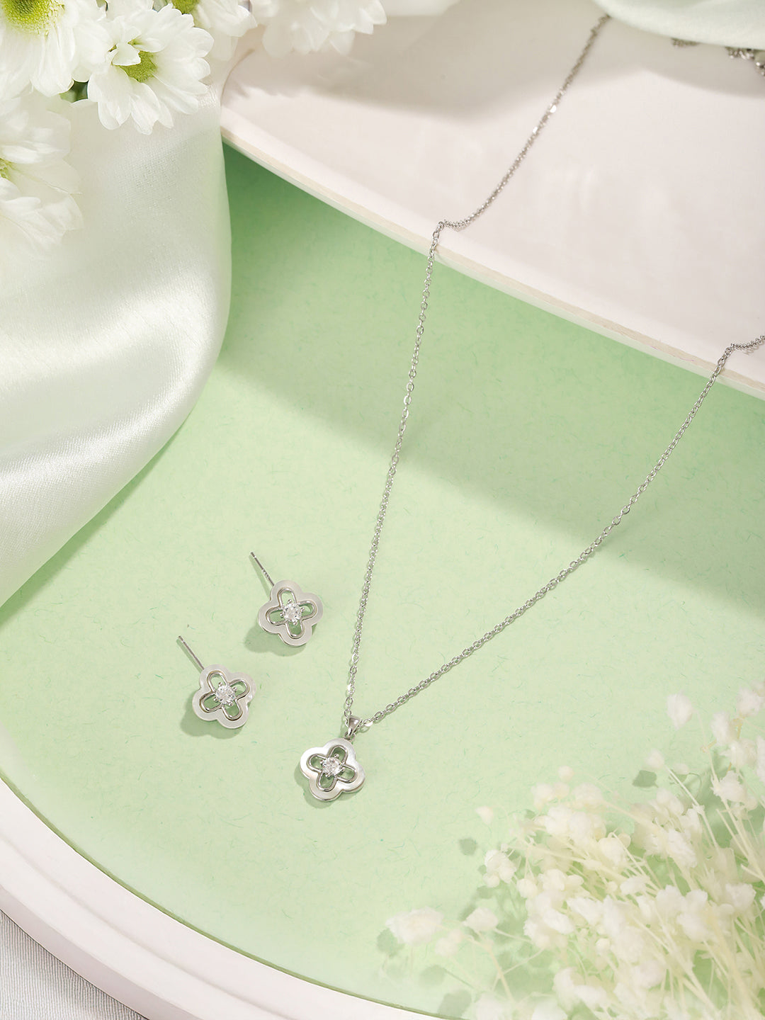 Anti-Tarnish Rhodium Plated AD Studded  Minimal Floral Pendant Jewellery Set