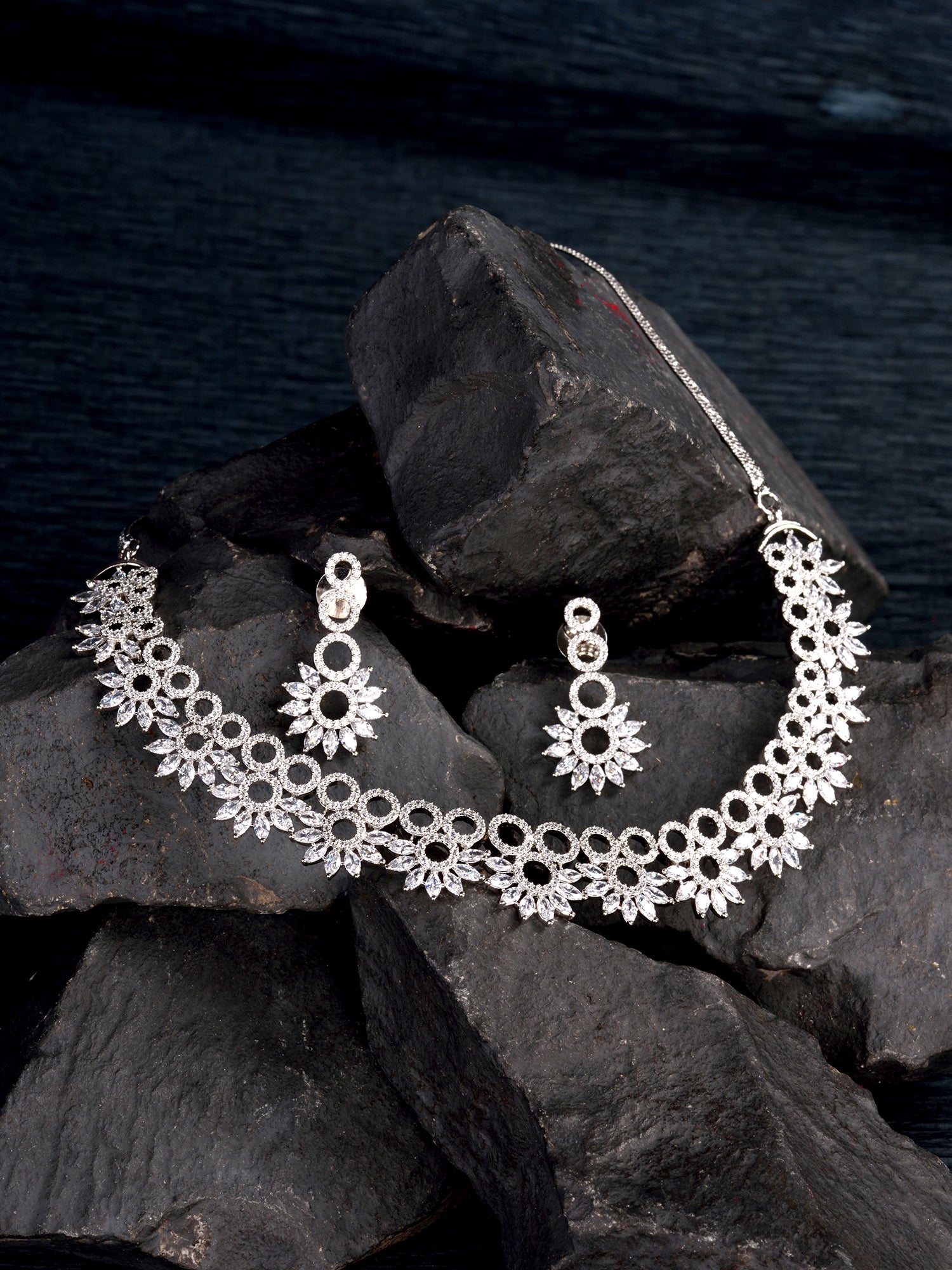 Silver Plated White AD studded Star Shaped Necklace Jewellery Set