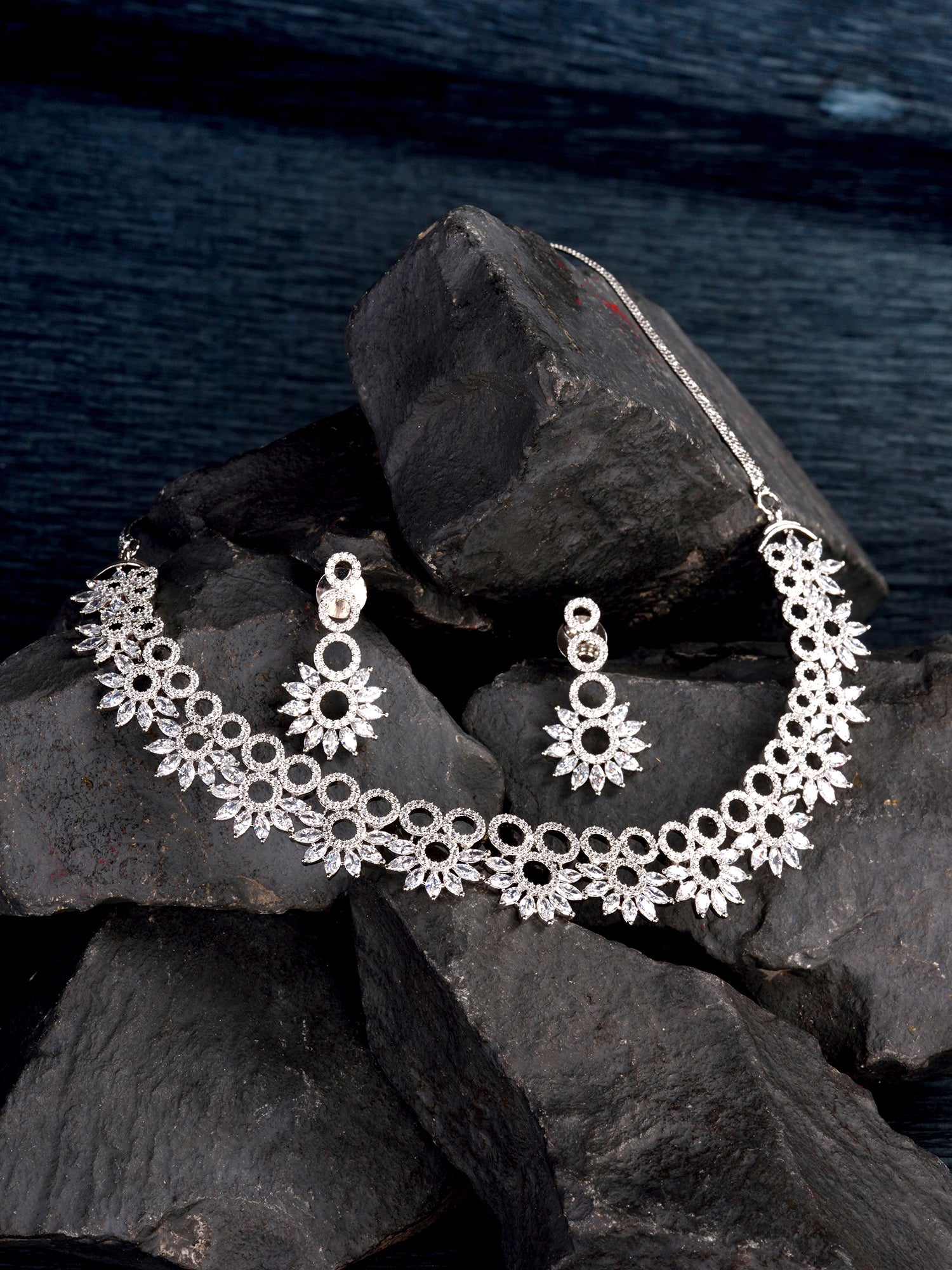 Silver Plated White AD studded Star Shaped Necklace Jewellery Set