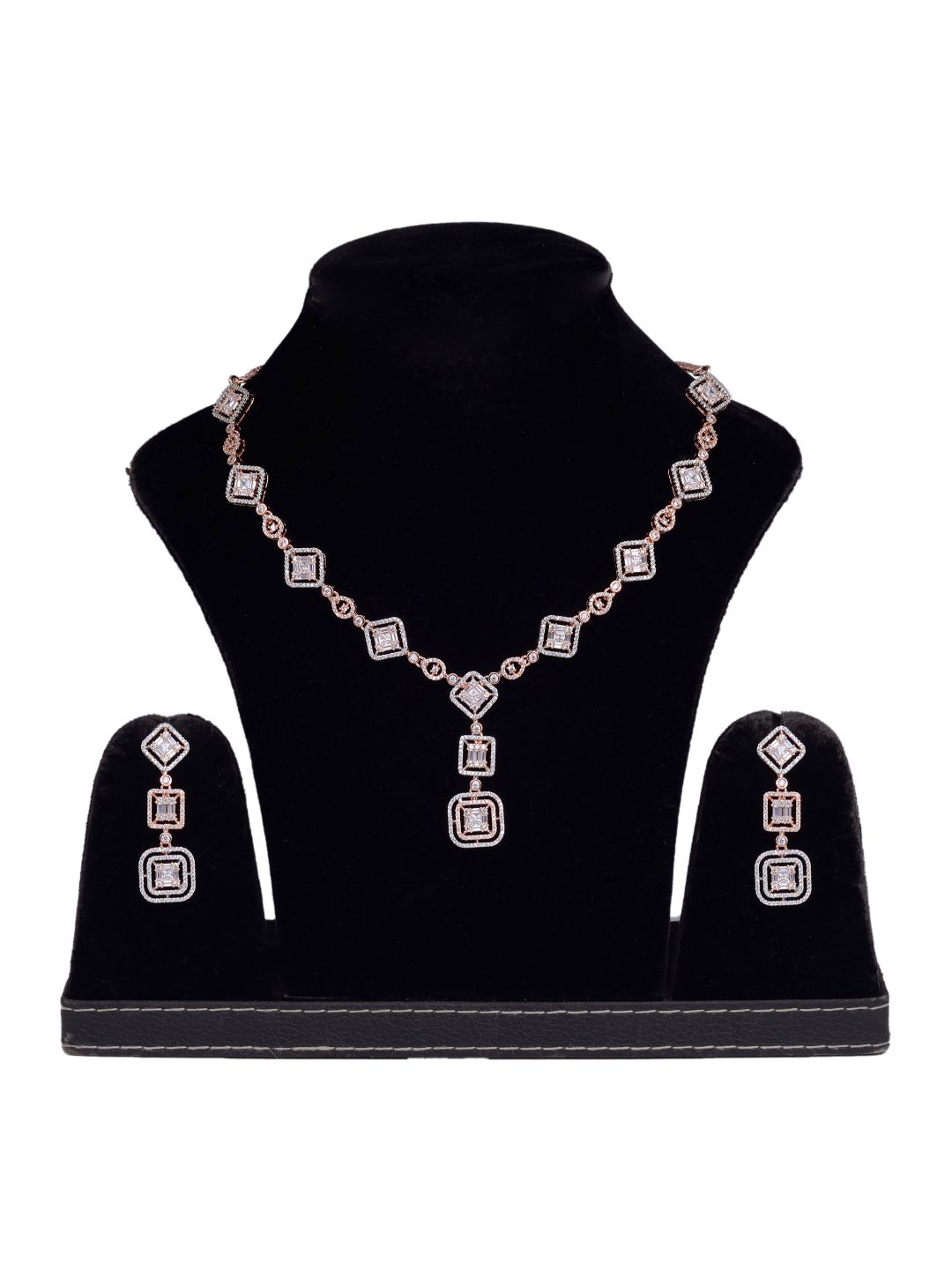 Minimal light weignt diamond necklace set earrings