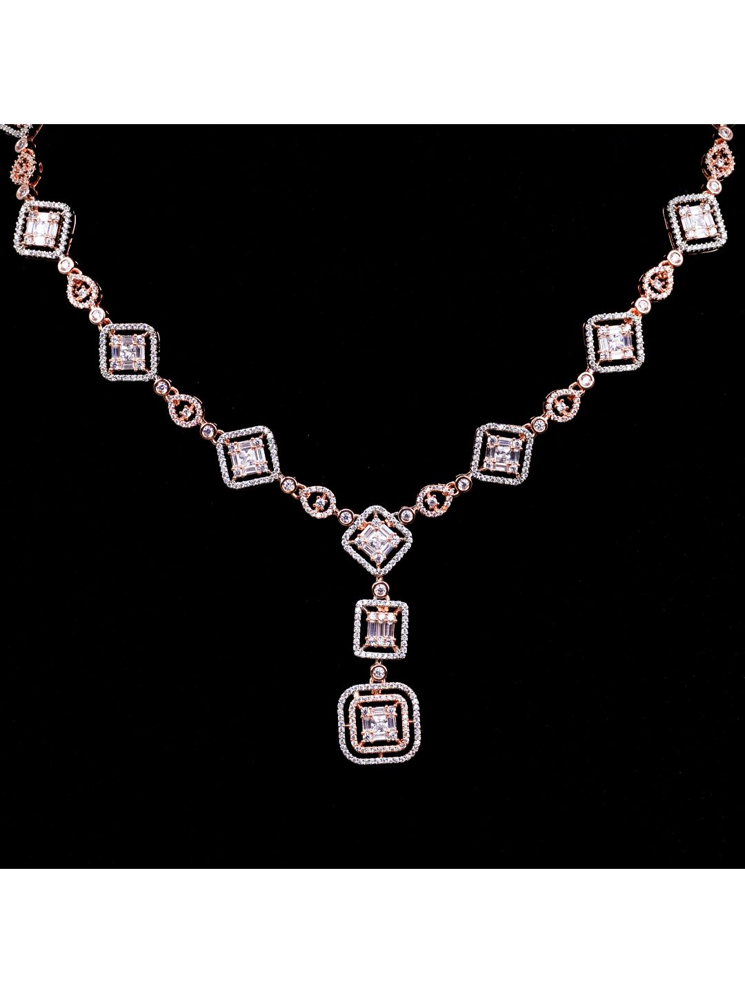 Minimal light weignt diamond necklace set earrings